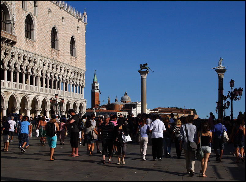 Venise, Piazza San Marco (palais des doges, colonnes) #03