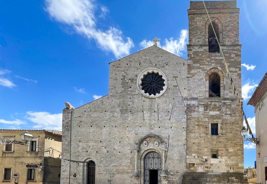 Acerenza, Cattedrale di Santa Maria Assunta Vergine e San Canio Vescovo e Martire #01