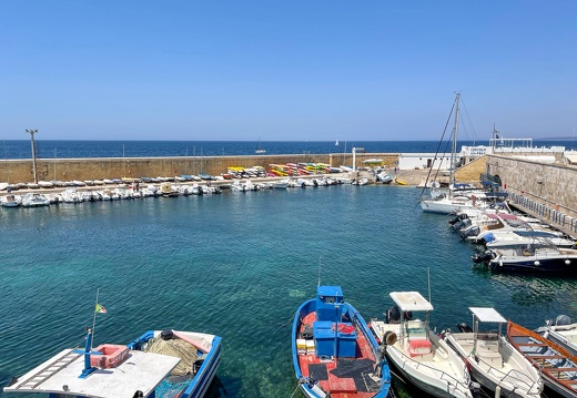 Gallipoli, port #01 (212 visits) Gallipoli, port #01