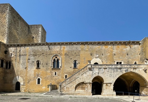 Gioia del Colle, Castello normanno-svevo #04 (184 visits) Gioia del Colle, Castello normanno-svevo #04