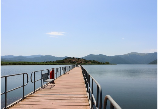 Lac Prespa, ponton vers l'île de Florina #01