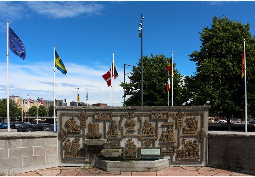 Lidköping, Vatten monumentet #01