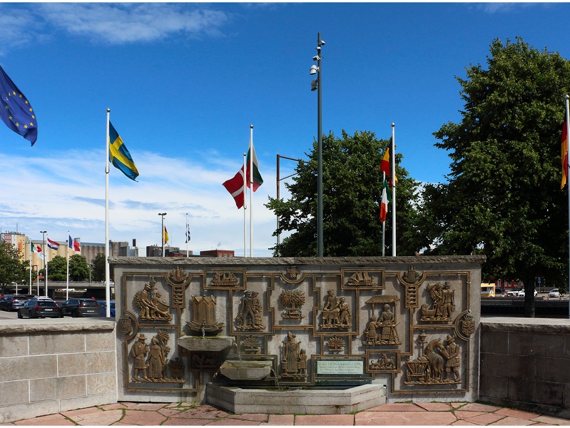 Lidköping, Vatten monumentet #01